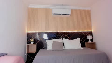 karol_cortes online show from October 31, 3:05 pm