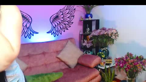 Karol Kenedy online show from October 2, 7:24 am