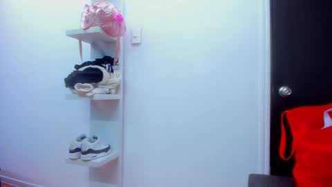 Snapshot of karol_messy chatting on October 2, 2:44 pm Karol online show from October 2, 2:44 pm