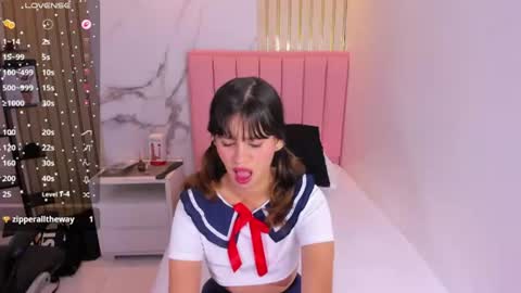 karolagrey online show from July 28, 1:10 pm