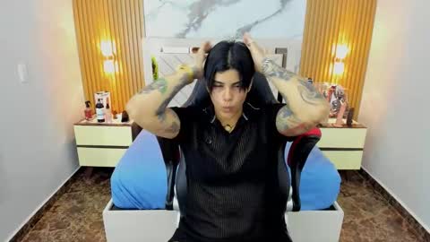 Karoll online show from December 15, 7:52 pm