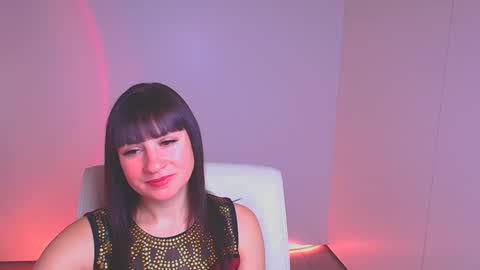 Snapshot of karolina_mia chatting on December 15, 6:51 am Caroline online show from December 15, 6:51 am