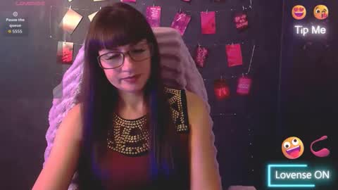 Caroline online show from October 27, 9:38 am