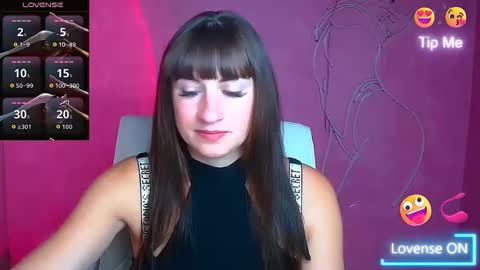 Snapshot of karolina_mia chatting on September 13, 5:48 am Caroline online show from September 13, 5:48 am