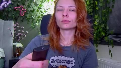 karoline121 online show from January 8, 5:22 am