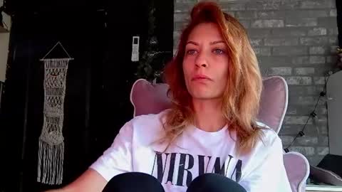 karoline121 online show from July 14, 3:55 am