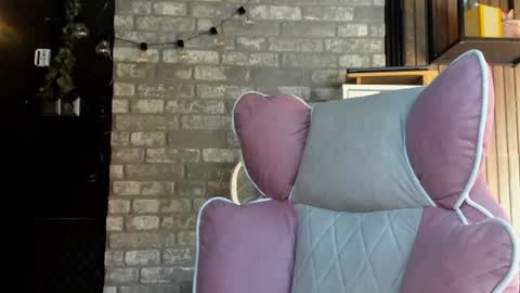 karoline121 online show from July 28, 12:48 pm