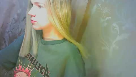 Caroline Fox online show from September 11, 10:26 am