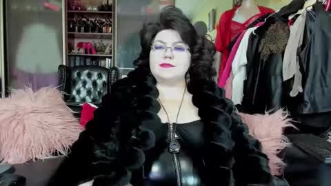 Kary Queen online show from October 16, 2:14 am