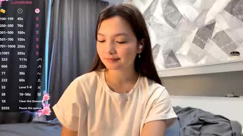 Kira online show from October 12, 1:13 pm