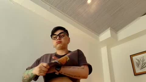 kat paradisse online show from January 9, 12:20 pm