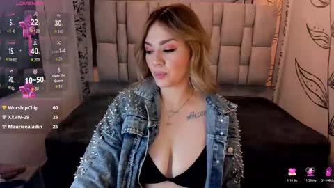 K A T A  H O O T online show from December 1, 9:06 pm