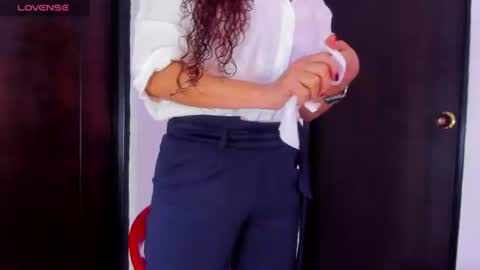 kataleya  online show from June 27, 12:44 pm