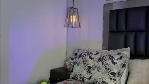 kataleya_west online show from July 6, 7:49 pm