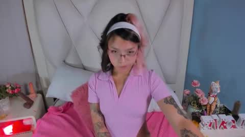 Snapshot of katalina_garcia chatting on September 13, 12:29 am Kata Garcia online show from September 13, 12:29 am