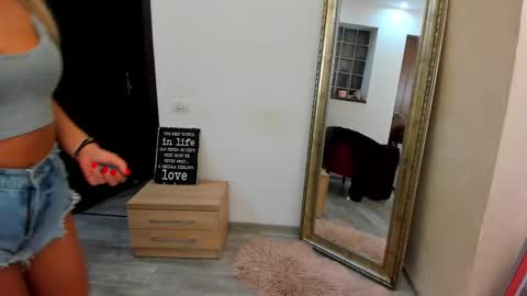 Kate online show from February 28, 6:52 pm