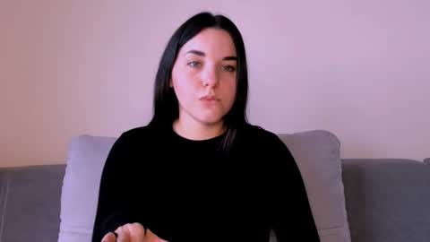 Snapshot of kate_ree_ chatting on October 14, 5:43 am KATE online show from October 14, 5:43 am