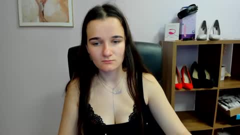 Kate  online show from May 17, 6:34 am