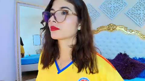 katee Martinez online show from July 3, 8:26 pm