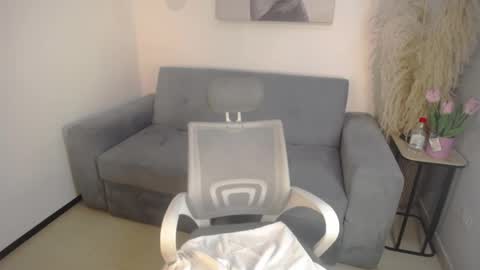 Kate  online show from June 8, 2:40 pm