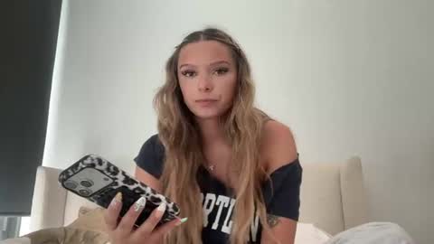 kate online show from June 24, 8:19 pm