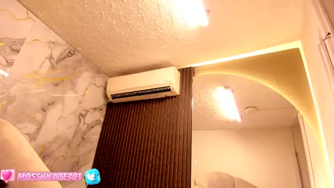 Im Katherine but call me Kate  online show from January 30, 10:19 pm