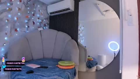 Im Katherine but call me Kate  online show from December 2, 3:47 pm