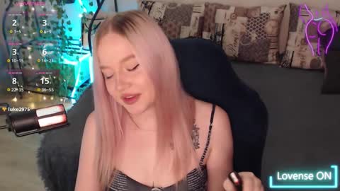 Lisa online show from October 6, 3:50 pm