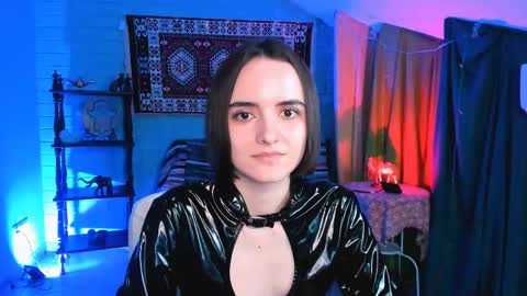 katewillows online show from May 1, 8:50 am
