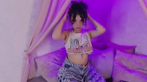 KatheGomez  online show from June 18, 9:14 am