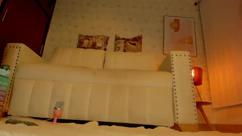 Kathee Saenz online show from January 26, 12:48 am