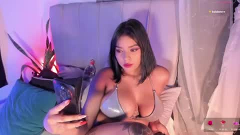 Kat online show from June 25, 7:02 am