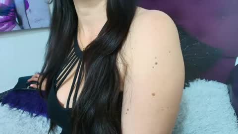 katherine_blair online show from June 24, 1:10 pm