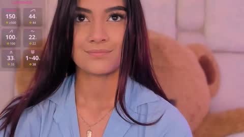 katherineruiz_ online show from March 13, 1:34 pm