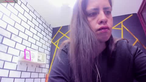 Snapshot of kathina_giraldo chatting on January 15, 12:36 pm Paola online show from January 15, 12:36 pm