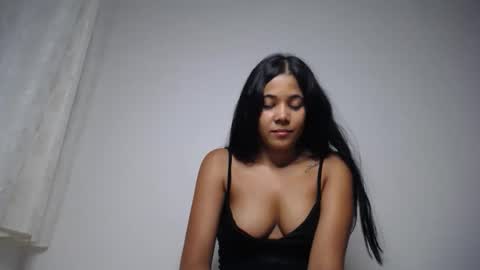 Kathy Pierce online show from May 5, 12:57 am