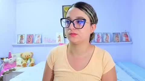 Khaterine online show from November 10, 11:49 am