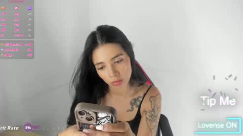Snapshot of katialips_ chatting on October 22, 9:42 pm Katia online show from October 22, 9:42 pm