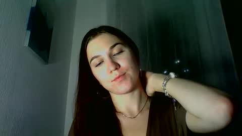katie_foxi online show from September 14, 6:50 pm