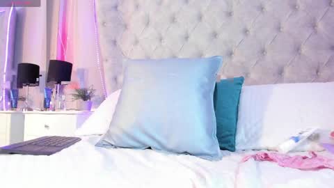 katiia_parker_ online show from May 12, 9:54 pm