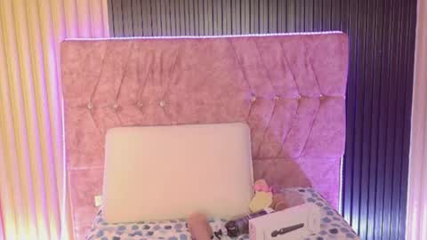 Katie online show from July 30, 7:53 am
