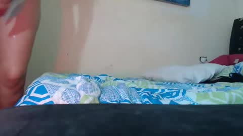Snapshot of katiusca_horny2 chatting on September 12, 5:09 pm katiusca_horny2 online show from September 12, 5:09 pm