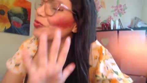 Snapshot of katiusca_horny2 chatting on October 18, 2:20 pm katiusca_horny2 online show from October 18, 2:20 pm