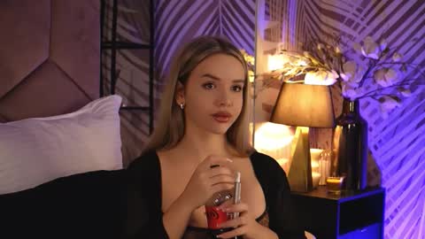 KatJolie online show from November 19, 8:53 pm