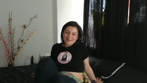 Snapshot of katlopez19 chatting on February 20, 9:20 pm katalina online show from February 20, 9:20 pm