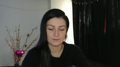 Snapshot of katlopez19 chatting on March 6, 8:16 pm katalina online show from March 6, 8:16 pm