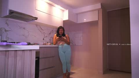 Follow me on instagram and twitter as correaktnees online show from June 24, 7:07 am