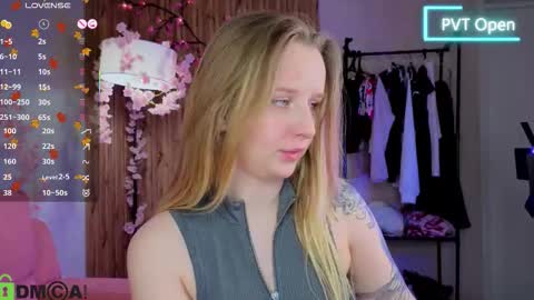 Katrina Bail online show from November 14, 2:00 am