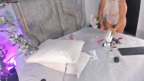 Katerine online show from December 18, 3:44 am