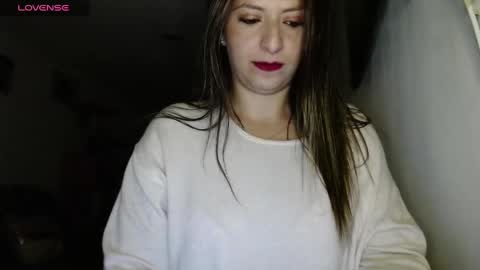 Snapshot of kattie_love chatting on January 7, 2:53 am kattie online show from January 7, 2:53 am